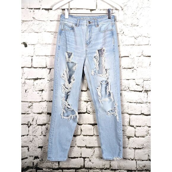 AMERICAN EAGLE Mom Jean Distressed Destroyed Trashed Grunge Denim High Rise Sz 4 - Picture 1 of 9